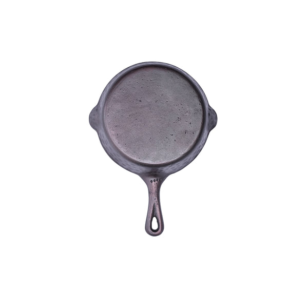 UNKNOWN MAKER - Hammered #5 Skillet